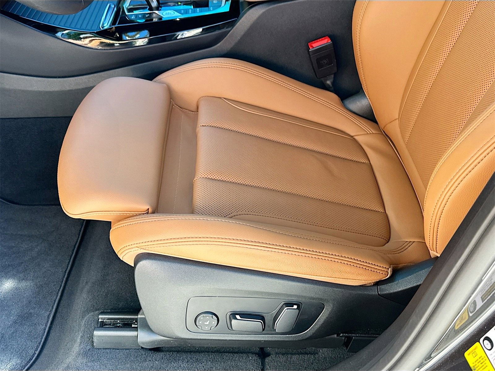 Used 2024 BMW X3 sDrive30i w/ Convenience Package image 19