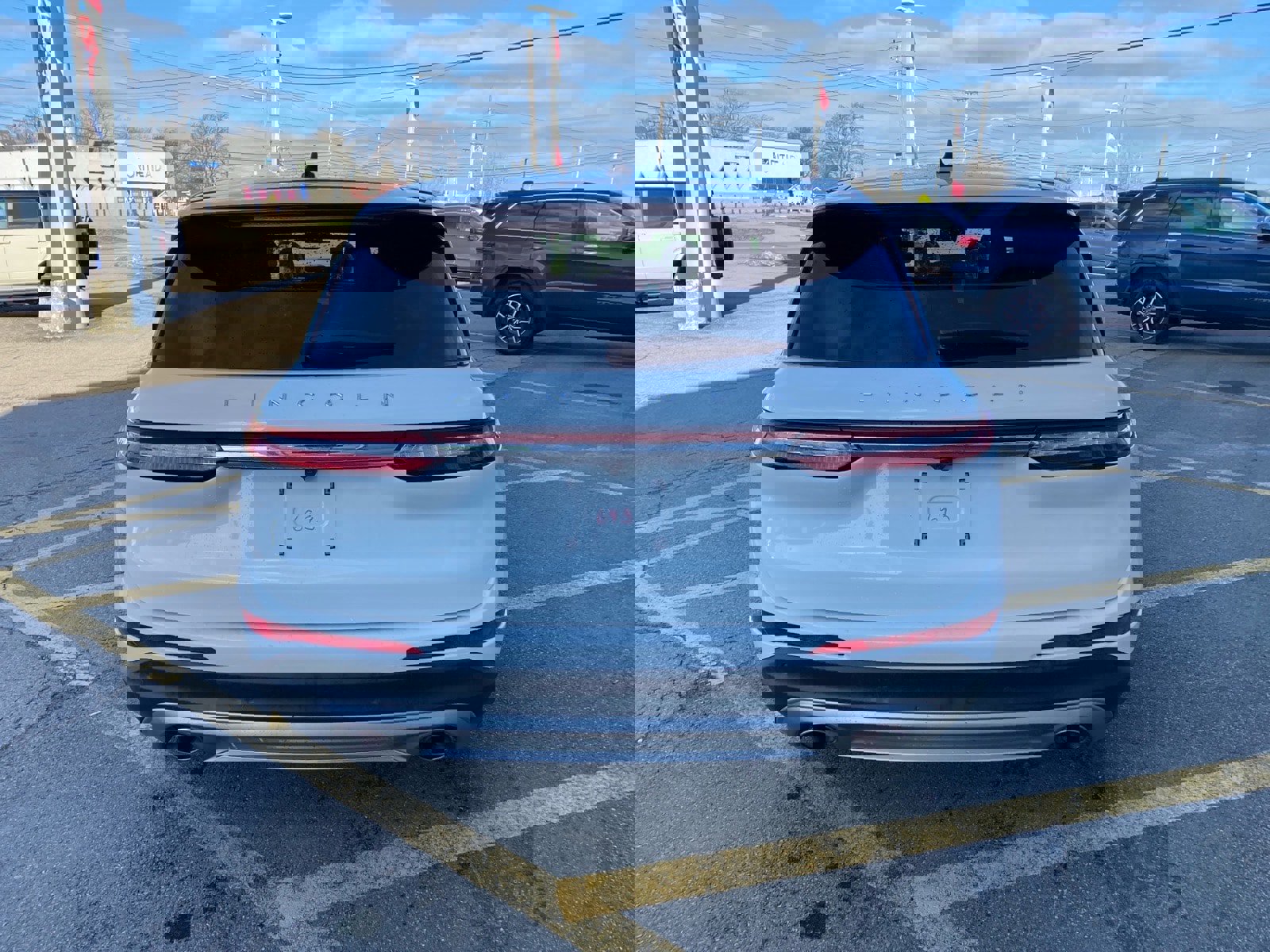 Used 2025 Lincoln Corsair Reserve image 4