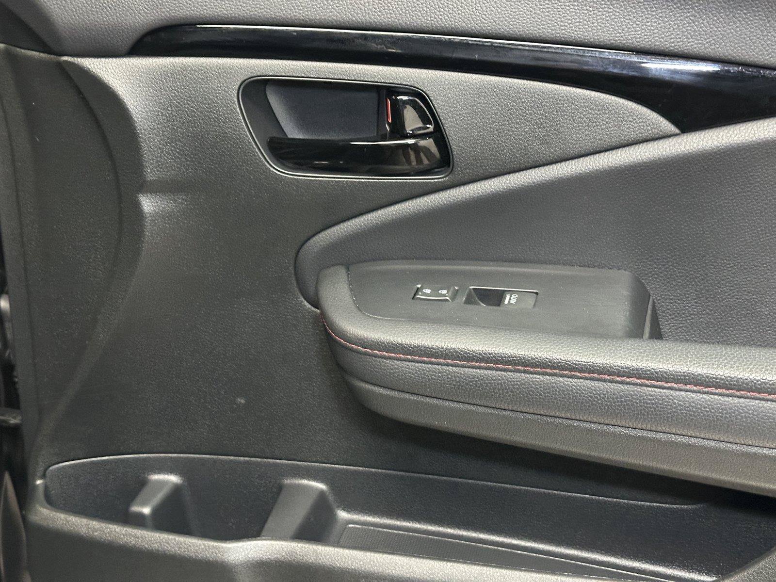 Certified 2025 Honda Passport Black Edition image 38
