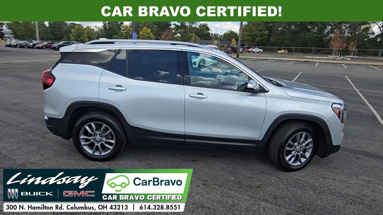 Certified 2022 GMC Terrain SLT w/ Tech Package image 9