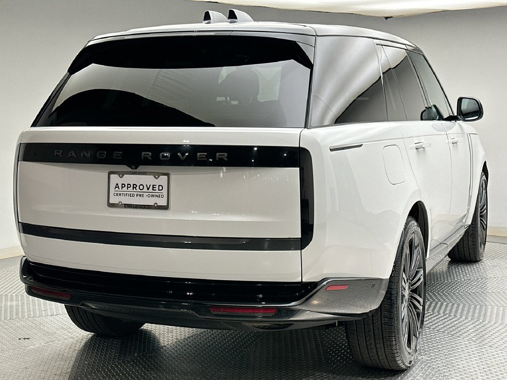Certified 2025 Land Rover Range Rover SE AWD/4WD image 13