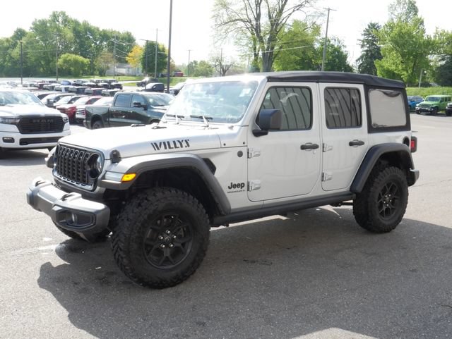 Used 2024 Jeep Wrangler Unlimited Sport AWD/4WD image 7