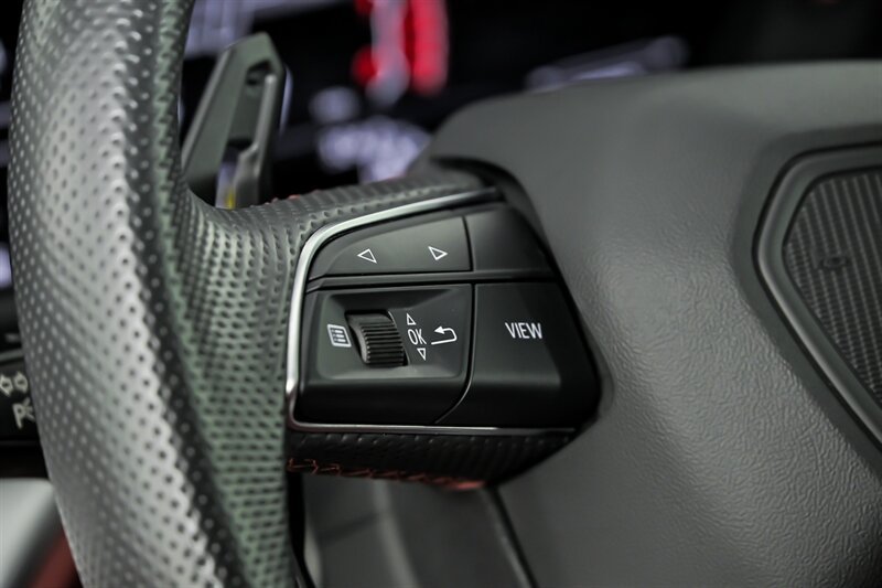 Used 2019 Lamborghini Urus AWD/4WD image 21