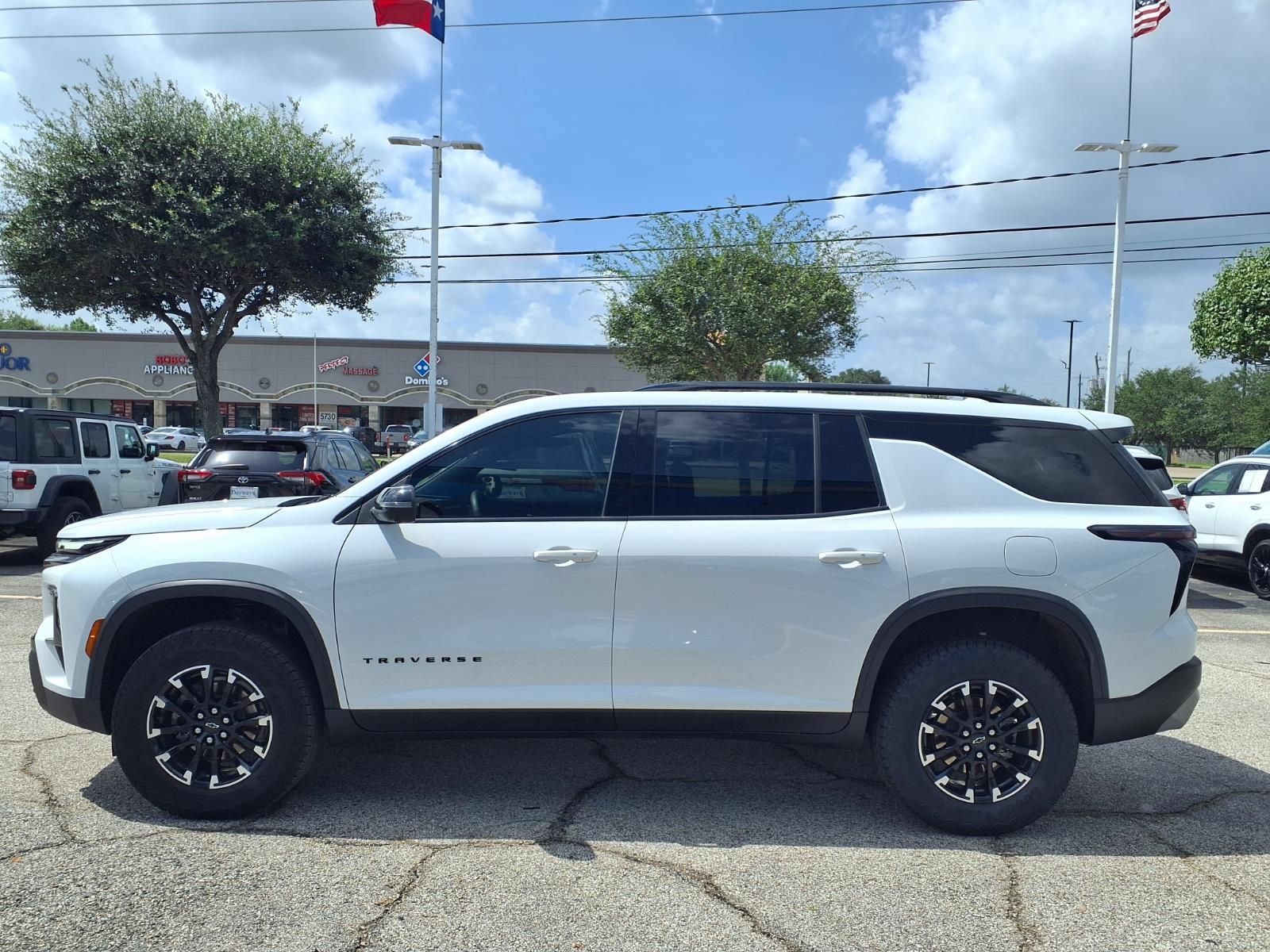 Used 2024 Chevrolet Traverse Z71 AWD/4WD image 24
