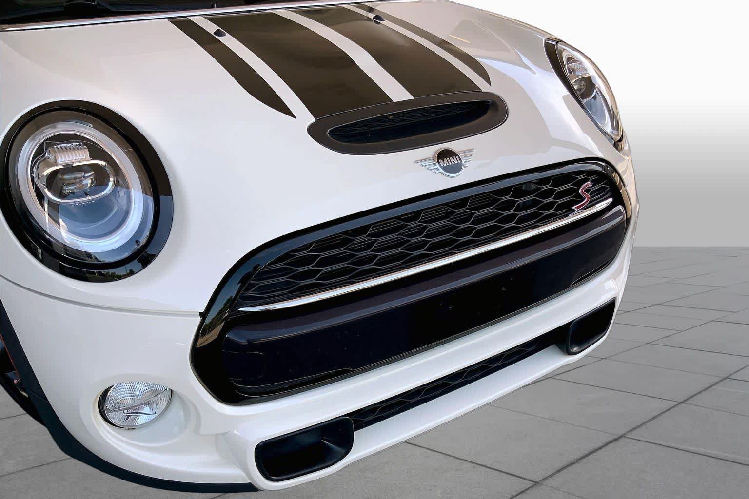 Used 2019 MINI Cooper S w/ Signature Upholstery Package FWD image 32