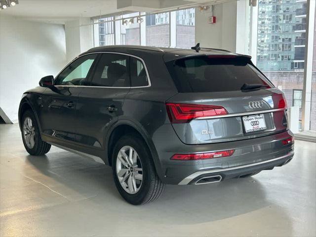 Certified 2023 Audi Q5 2.0T Premium w/ Convenience Package image 6