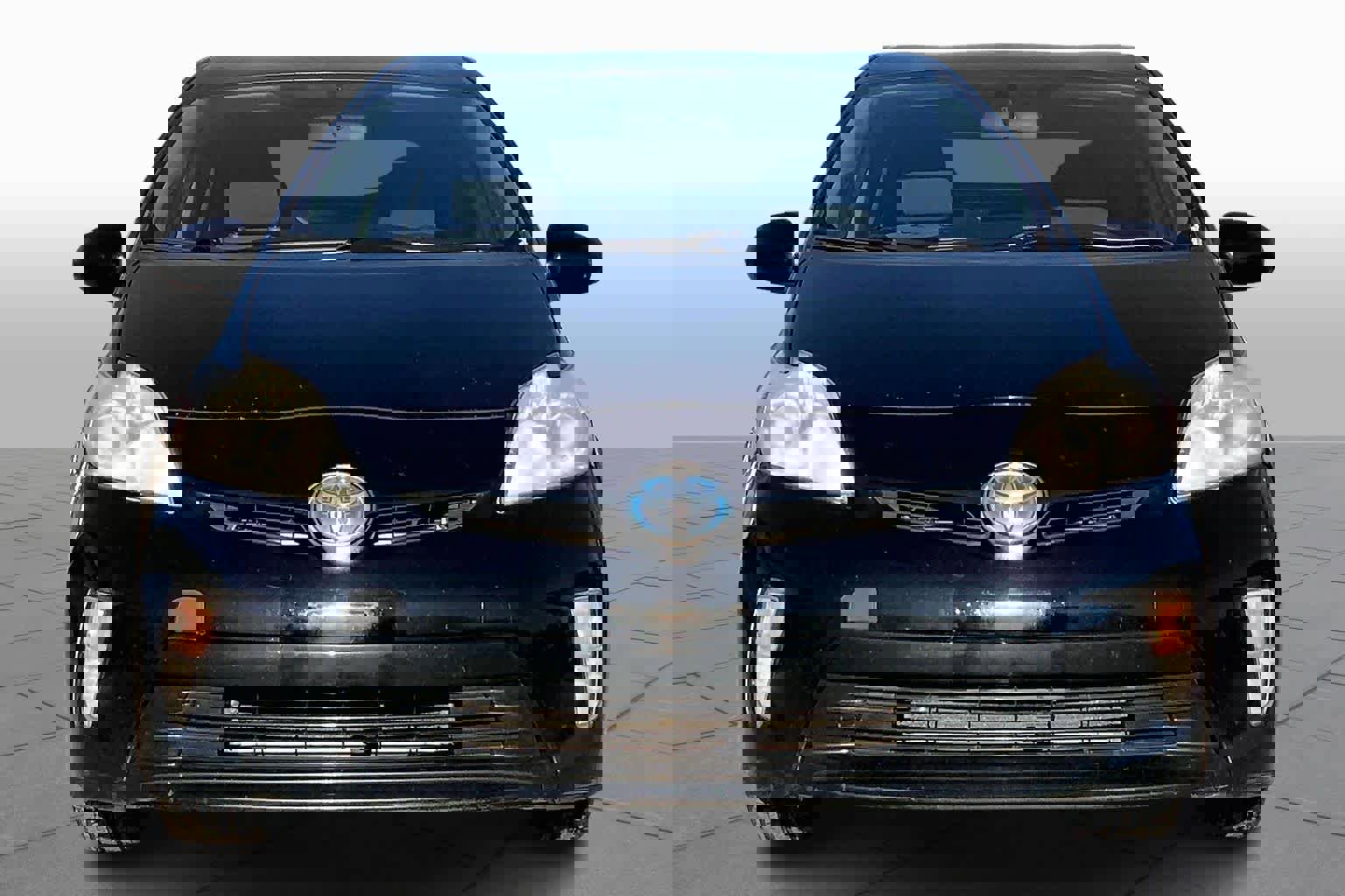 Used 2012 Toyota Prius Two image 3