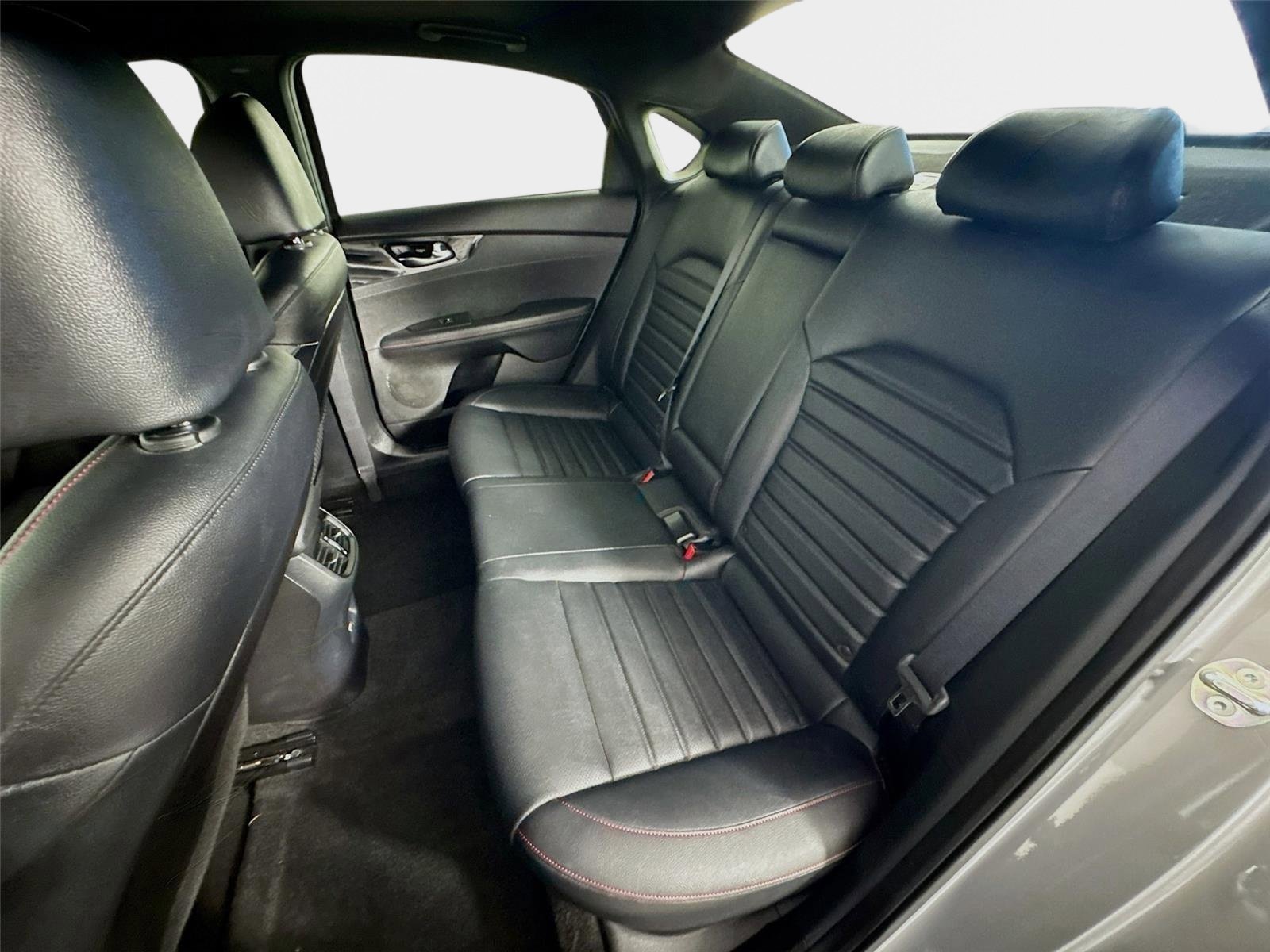 Used 2023 Kia Forte GT w/ GT2 Package FWD image 23