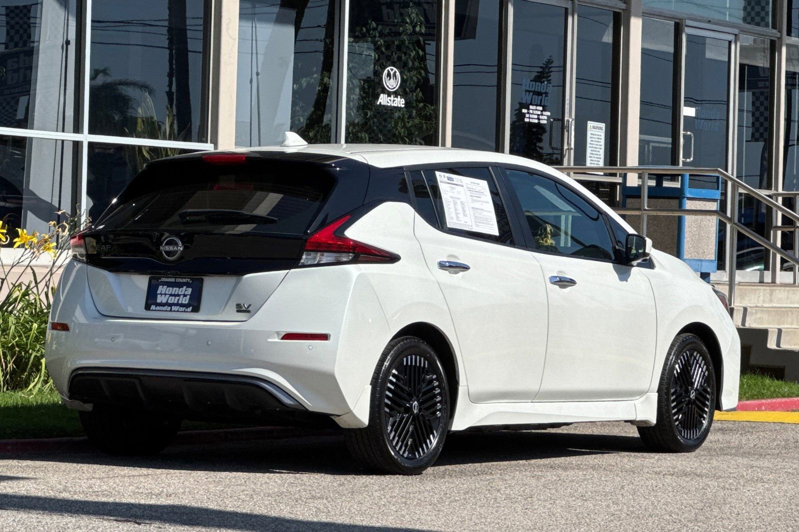 Used 2023 Nissan Leaf SV Plus FWD image 4