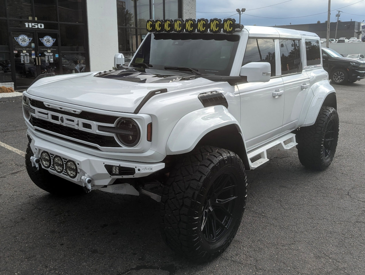 Used 2024 Ford Bronco Raptor w/ Interior Carbon Fiber Pack 6 image 2