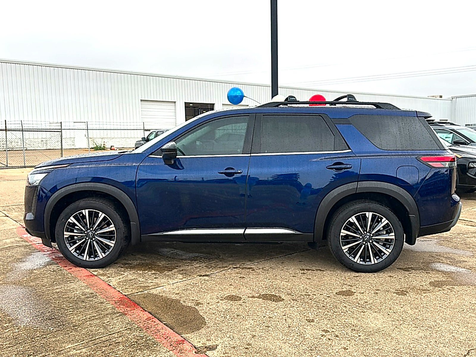 New 2026 Nissan Pathfinder Platinum AWD/4WD image 5