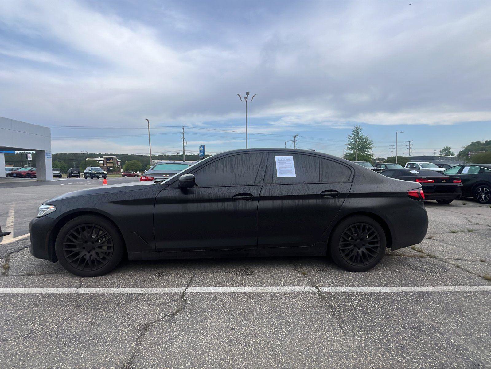 Used 2021 BMW 530i xDrive w/ Convenience Package AWD/4WD image 2