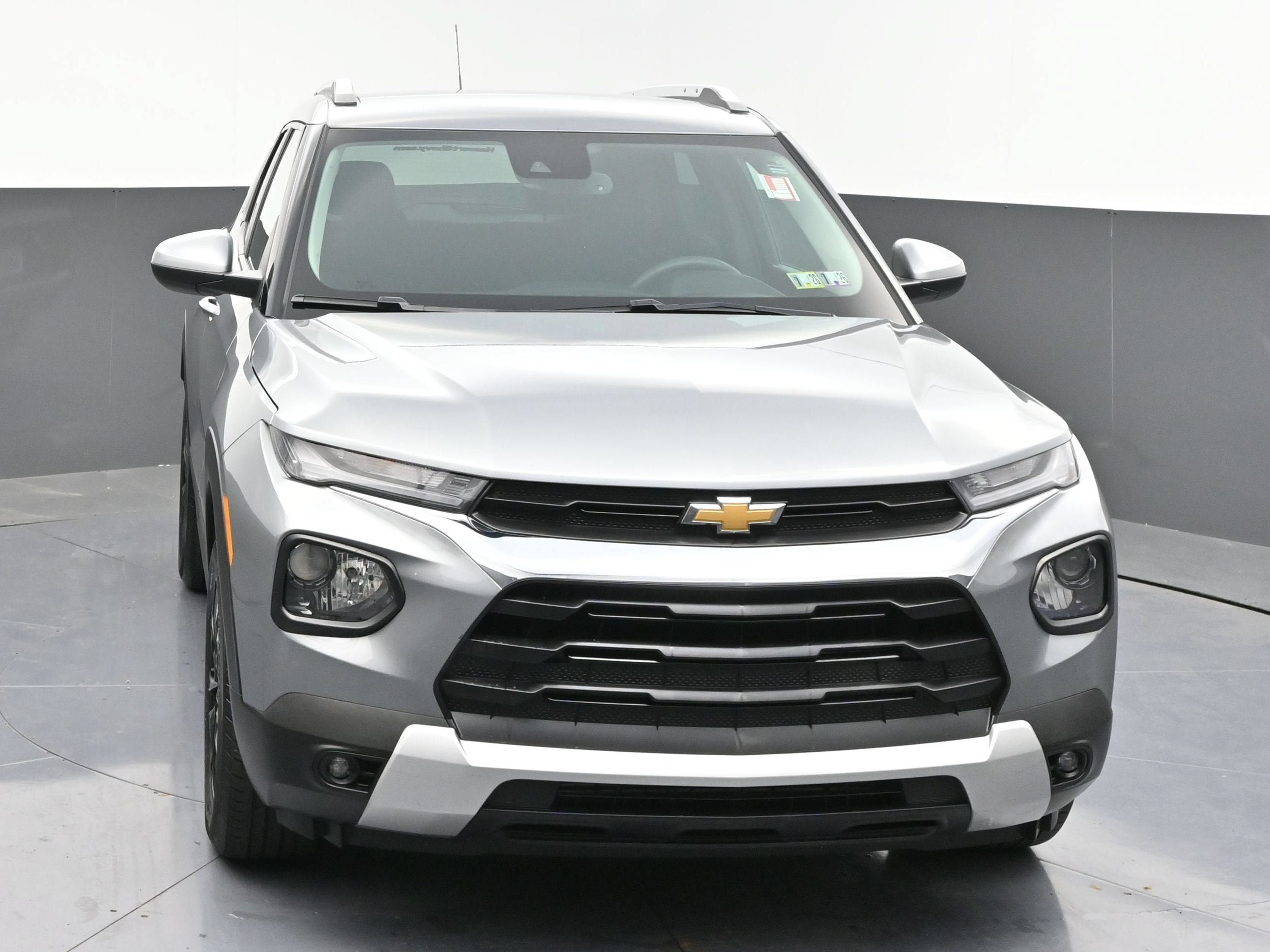 Certified 2023 Chevrolet TrailBlazer LT w/ Convenience Package FWD image 3