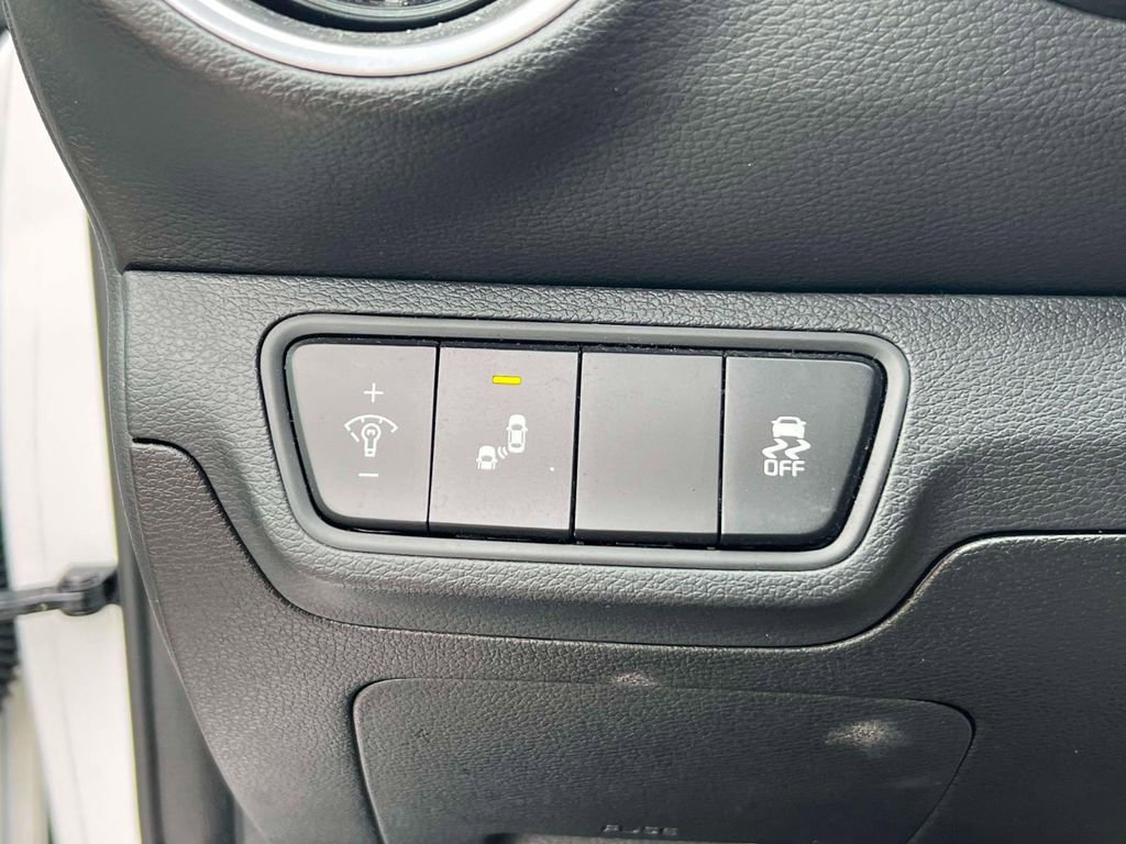 Used 2023 Kia Forte LXS w/ LXS Technology Package image 20