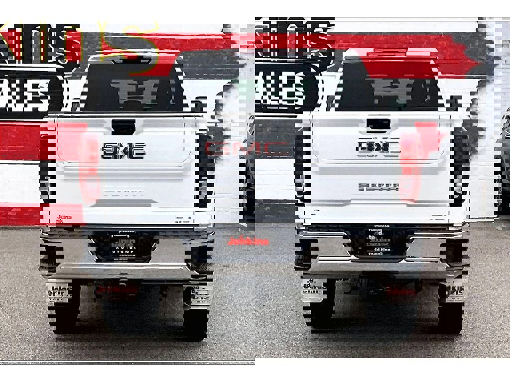 Used 2023 GMC Sierra 2500 SLE w/ SLE Value Package; image 4