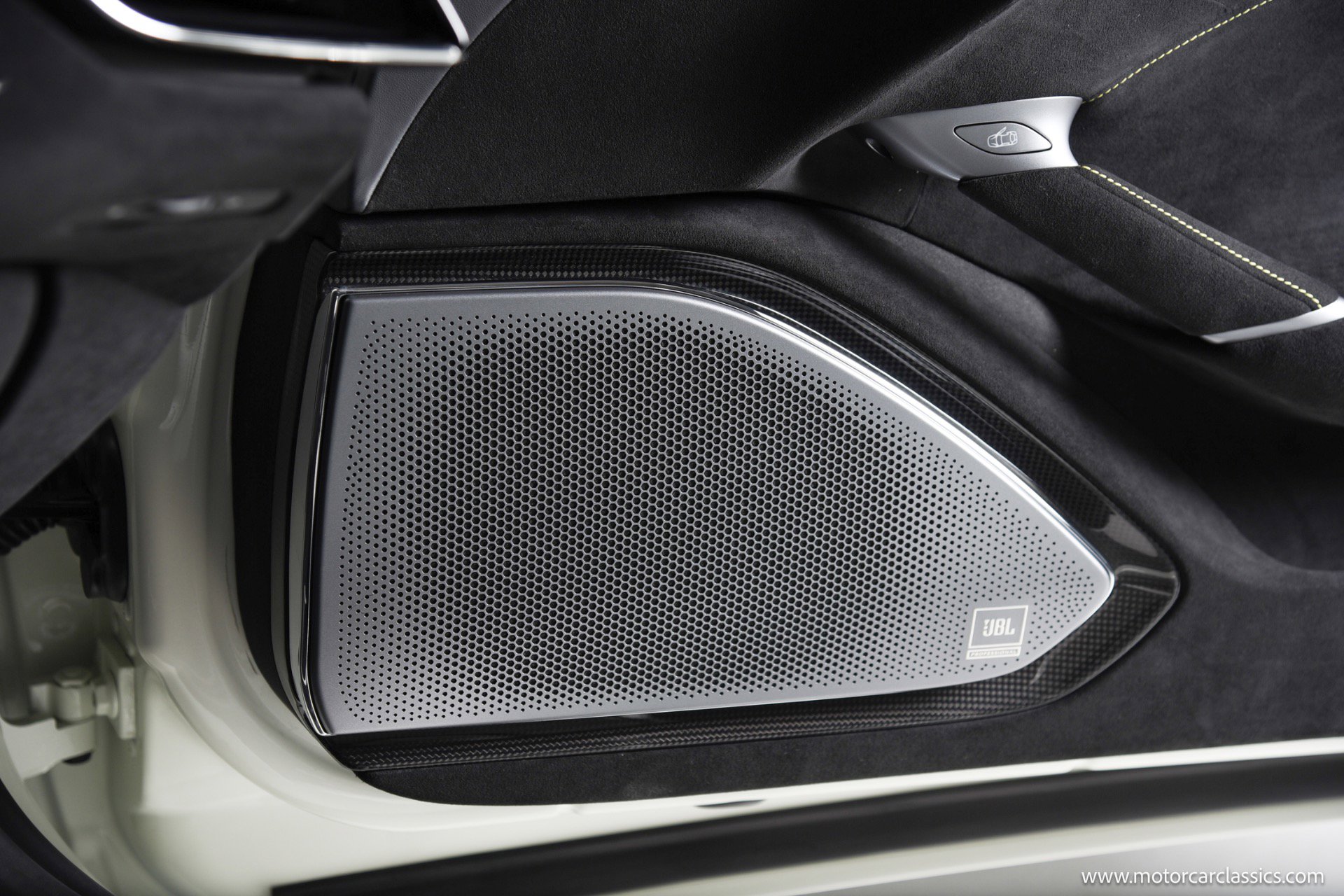 Used 2024 Ferrari Roma image 29