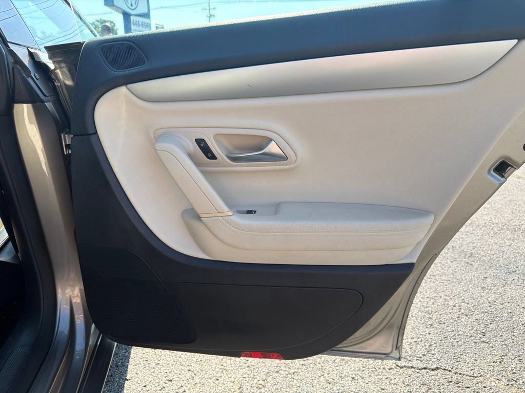 Used 2012 Volkswagen CC Sport FWD image 26
