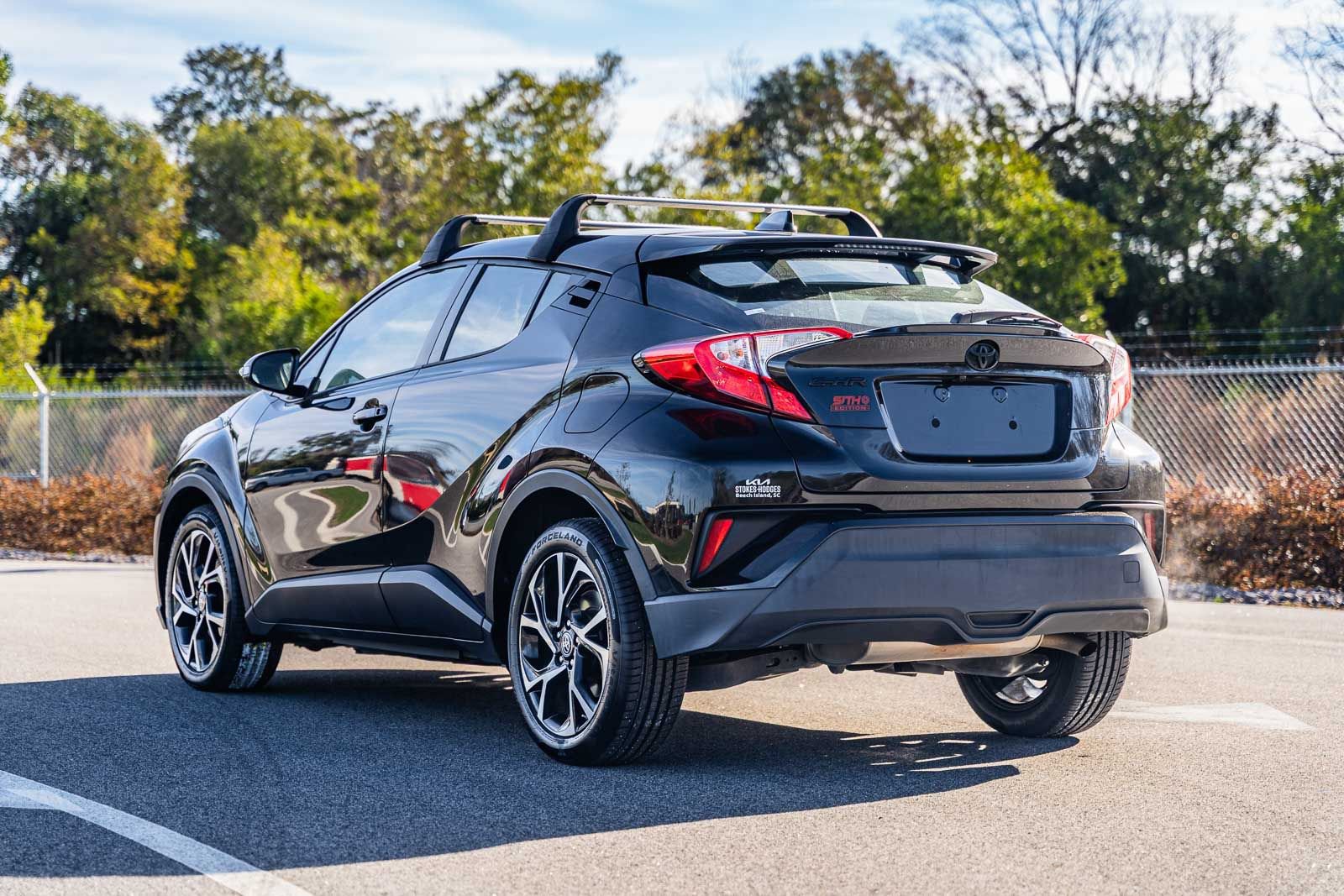 Used 2021 Toyota C-HR XLE image 5