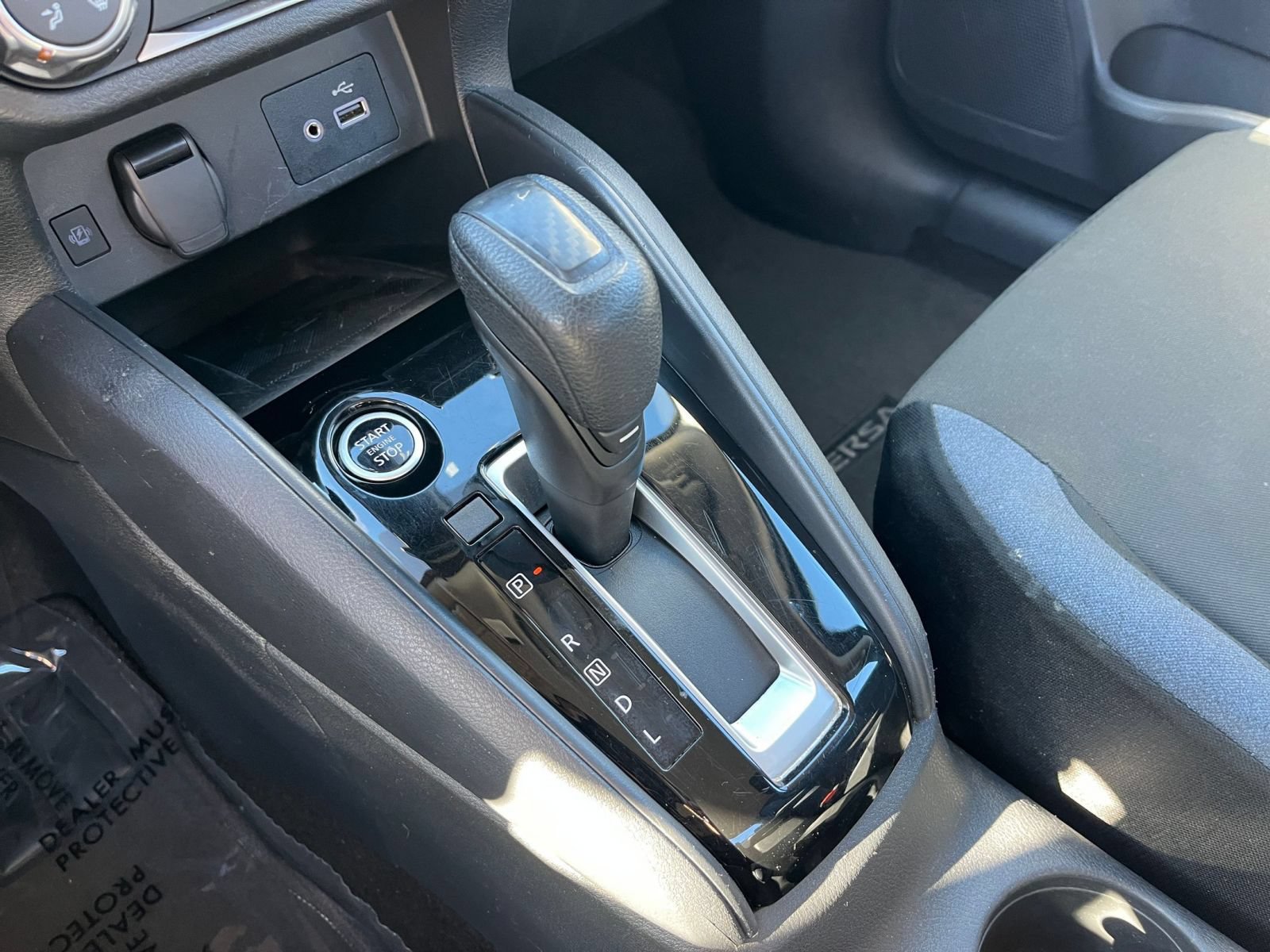 Used 2025 Nissan Versa SV FWD image 39
