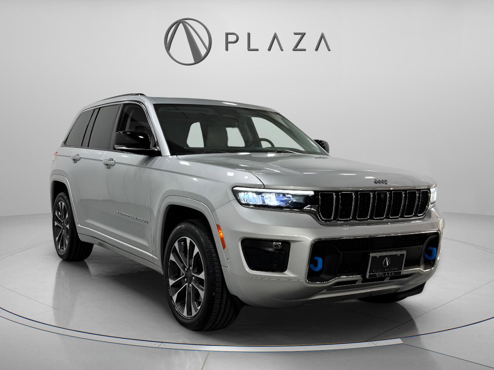 Used 2022 Jeep Grand Cherokee Overland w/ Advanced Protech Group III image 6