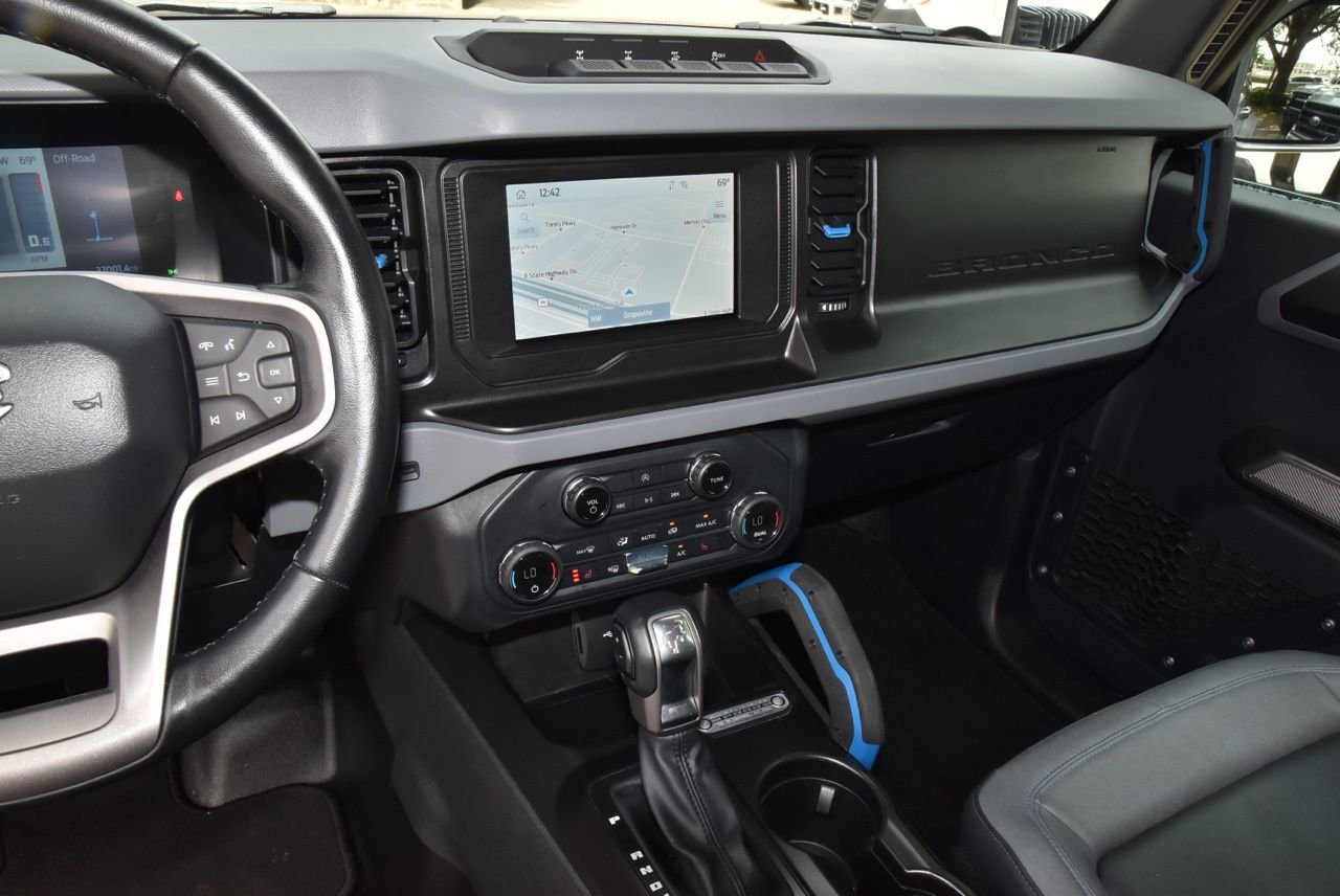 Certified 2021 Ford Bronco Black Diamond w/ Sasquatch Package image 27