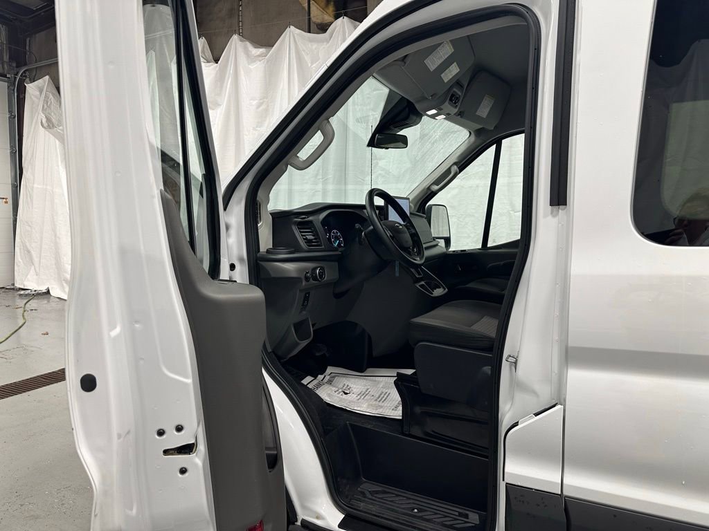 Used 2024 Ford Transit 350 XLT image 10