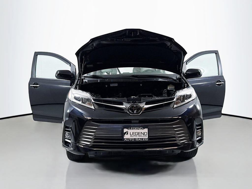 Used 2018 Toyota Sienna Limited FWD image 21