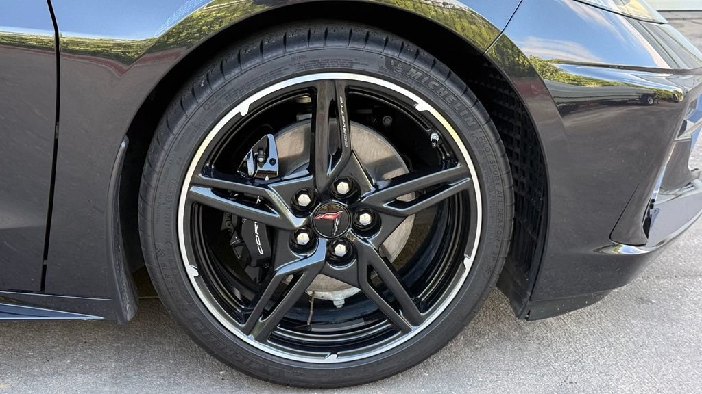 Used 2024 Chevrolet Corvette Stingray Coupe w/ 1LT RWD image 35