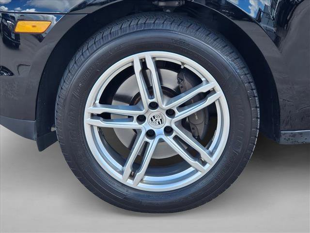 Used 2018 Porsche Macan AWD/4WD image 14