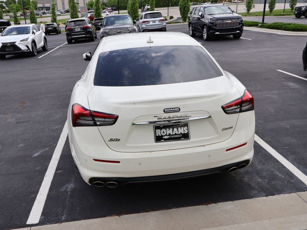 Used 2021 Maserati Ghibli S Q4 AWD/4WD image 13
