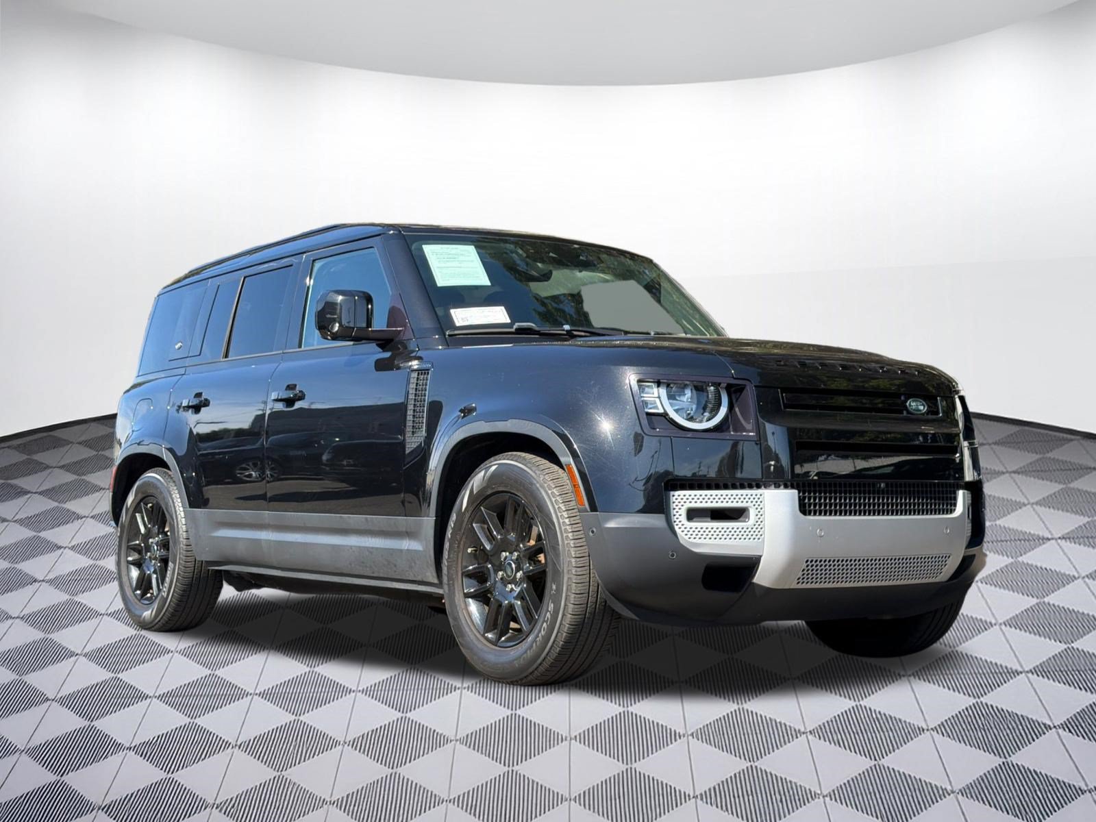 Used 2023 Land Rover Defender 110 S AWD/4WD image 6