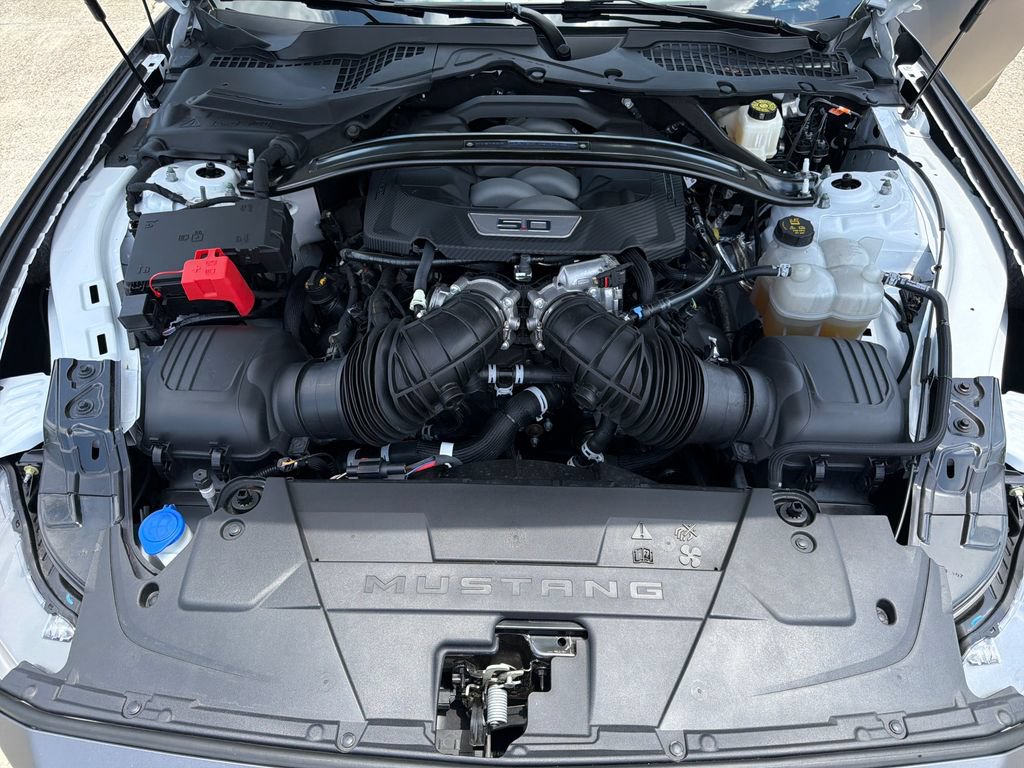 Used 2025 Ford Mustang Dark Horse RWD image 23