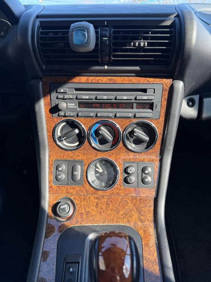 Used 2000 BMW Z3 2.5i RWD image 14