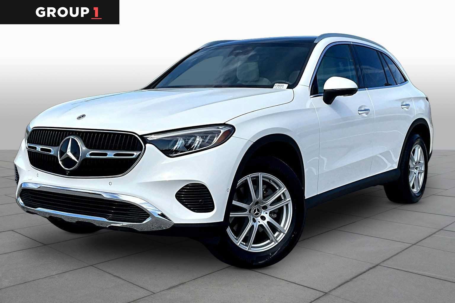 Used 2025 Mercedes-Benz GLC 300 4MATIC image 1