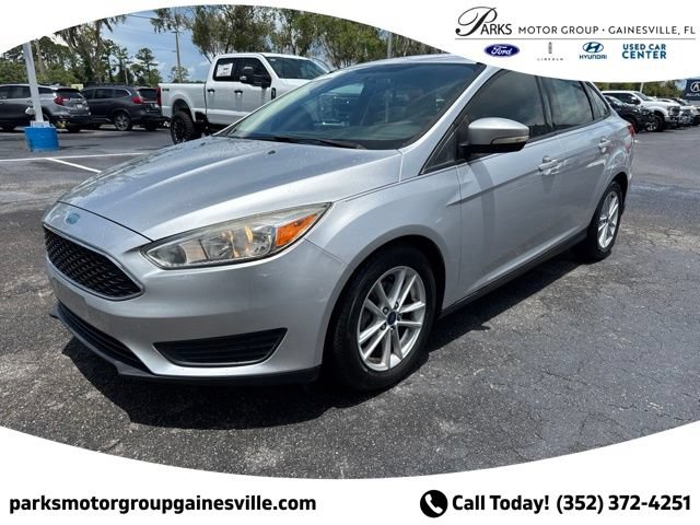 Certified 2017 Ford Focus SE FWD image 16