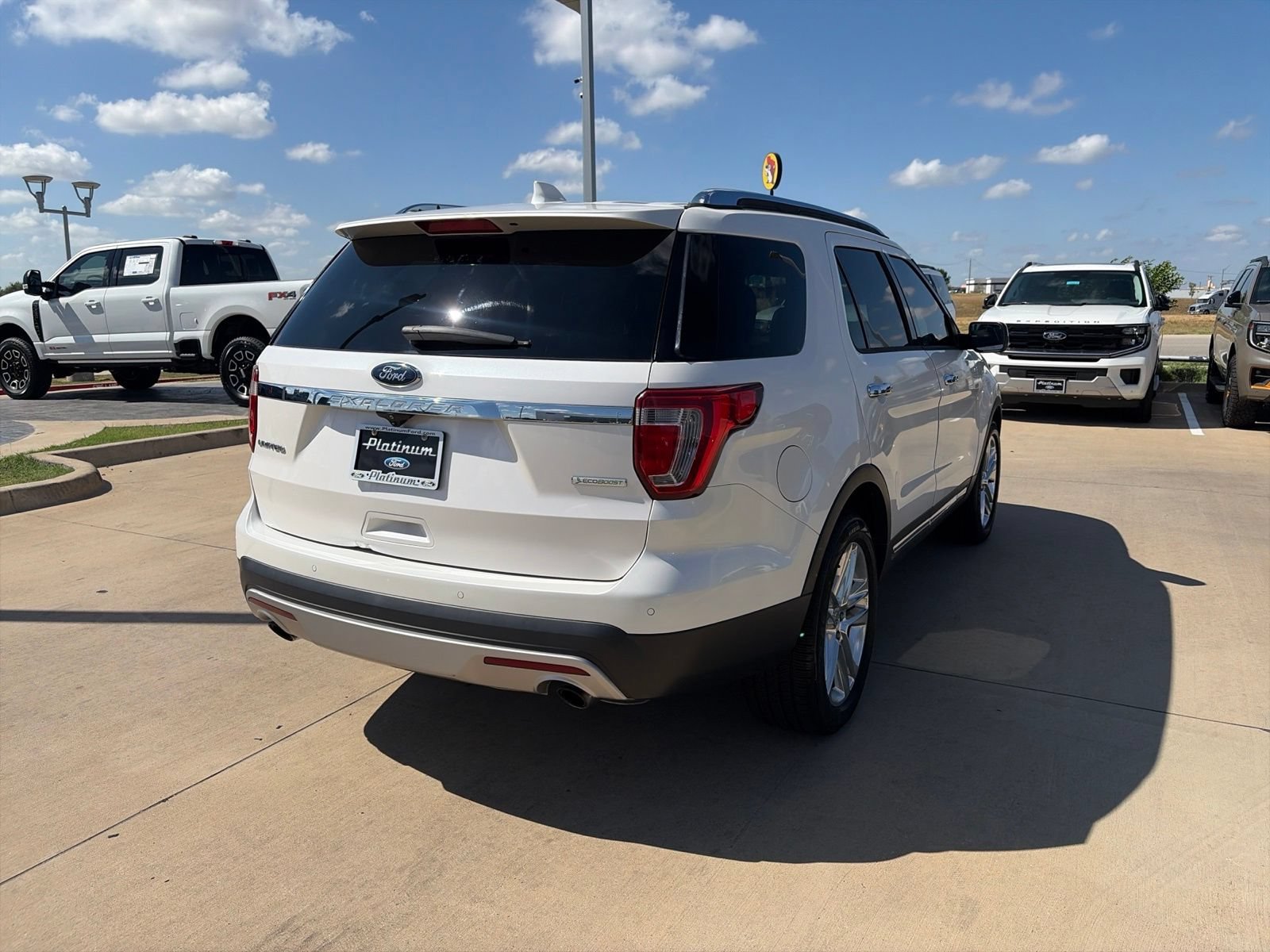 Used 2017 Ford Explorer Limited FWD image 5