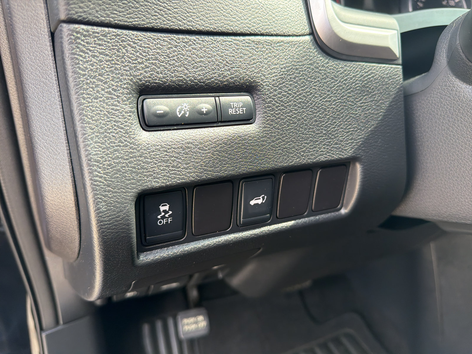 Used 2015 Nissan Murano SL FWD image 13