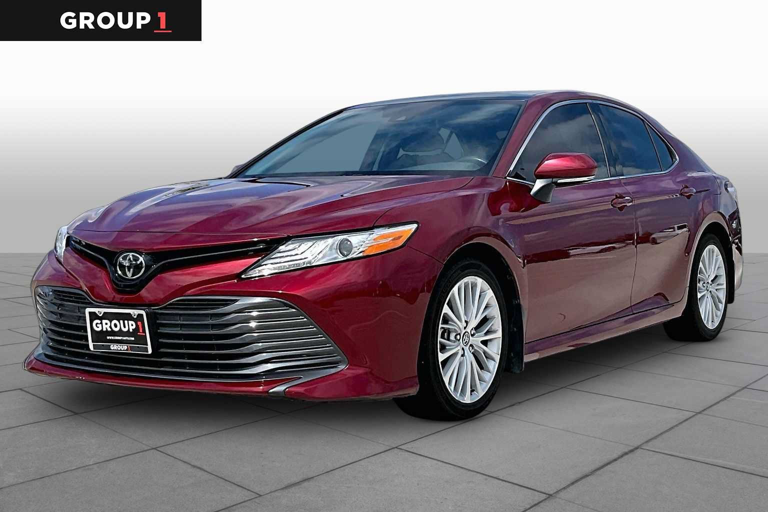 Used 2019 Toyota Camry XLE FWD image 1