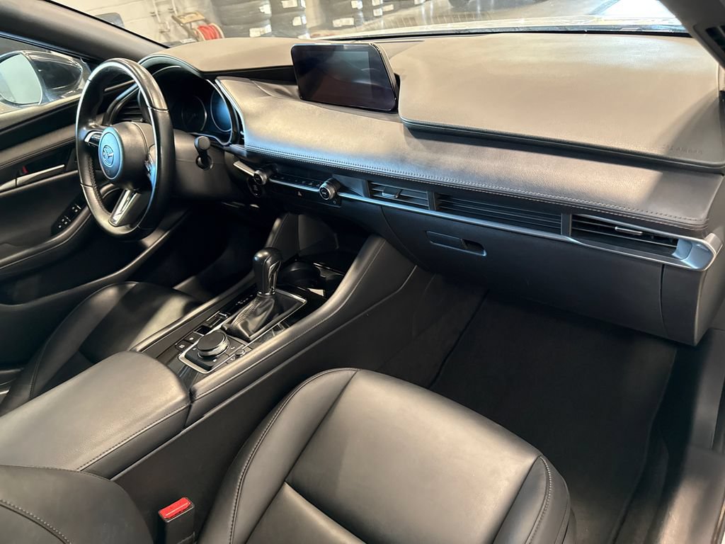Certified 2025 MAZDA MAZDA3 s Sport FWD image 14