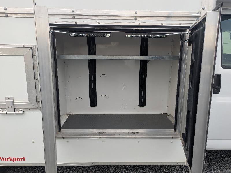 Used 2023 Chevrolet Express 4500 w/ Power Convenience Package RWD image 20