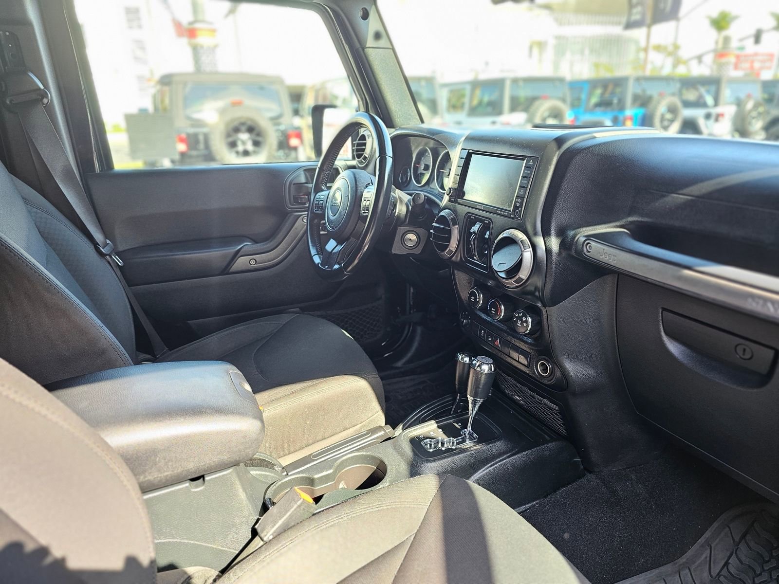 Used 2018 Jeep Wrangler Unlimited Sport S image 26