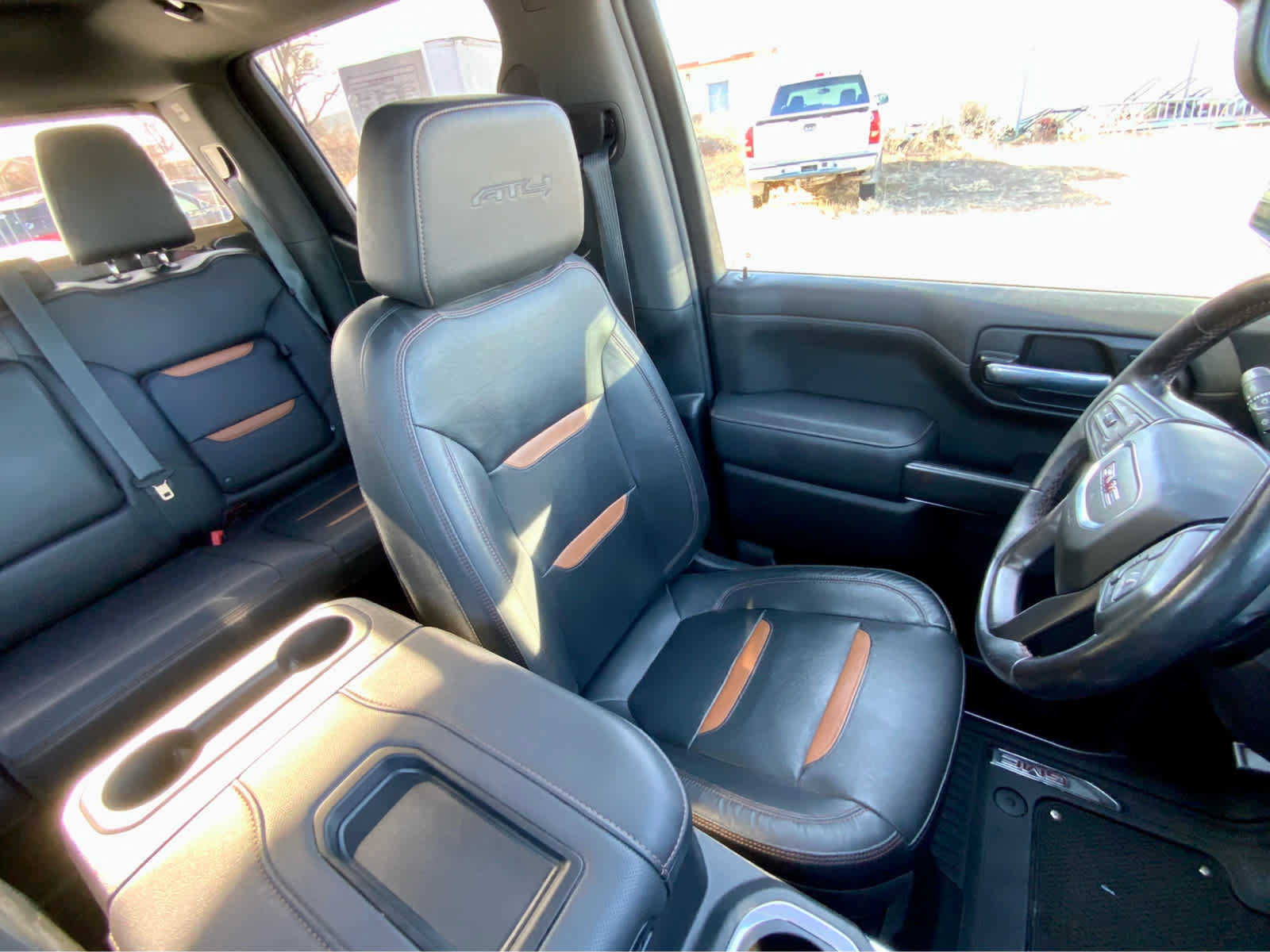 Used 2021 GMC Sierra 1500 AT4 w/ AT4 Premium Package image 28