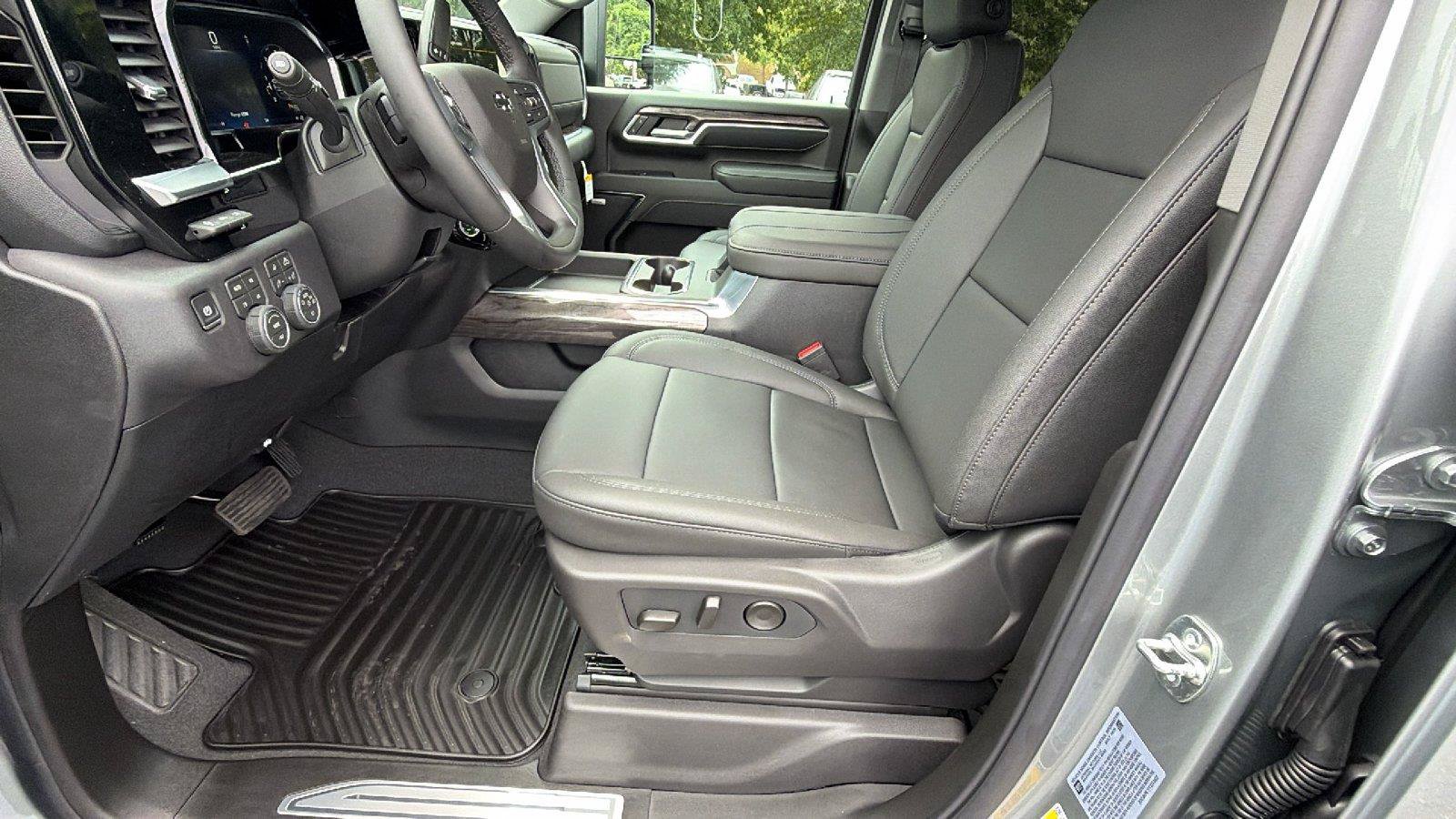 New 2026 Chevrolet Silverado 2500 LTZ w/ Trail Boss Package AWD/4WD image 17