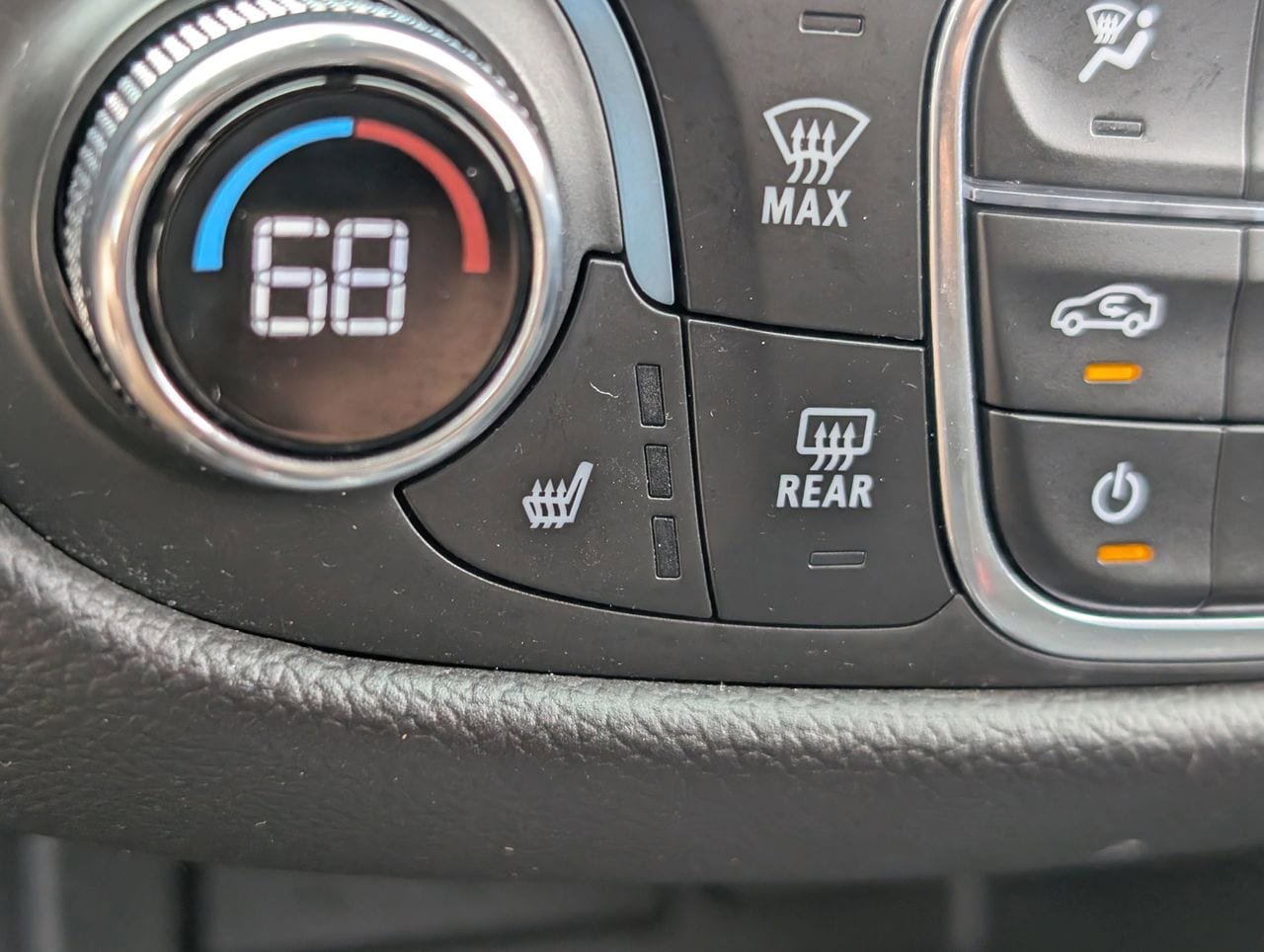 Used 2023 Chevrolet Equinox LT AWD/4WD image 17
