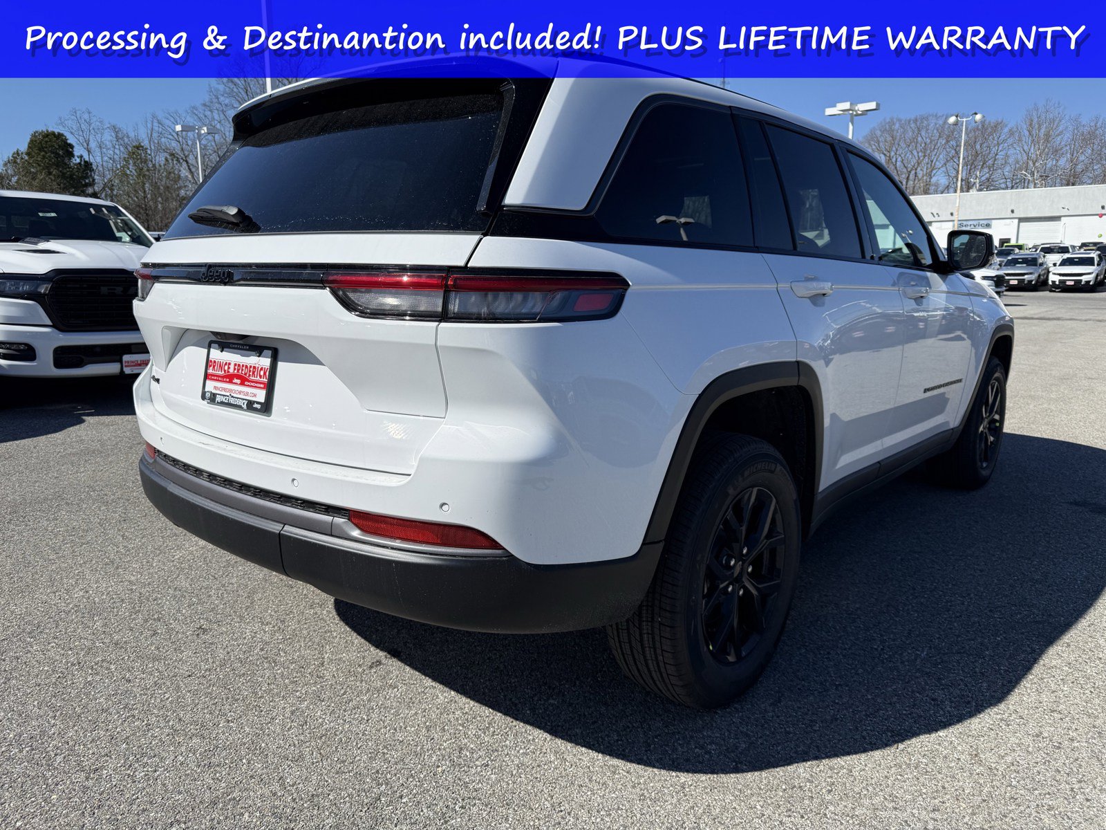New 2026 Jeep Grand Cherokee Altitude AWD/4WD image 3