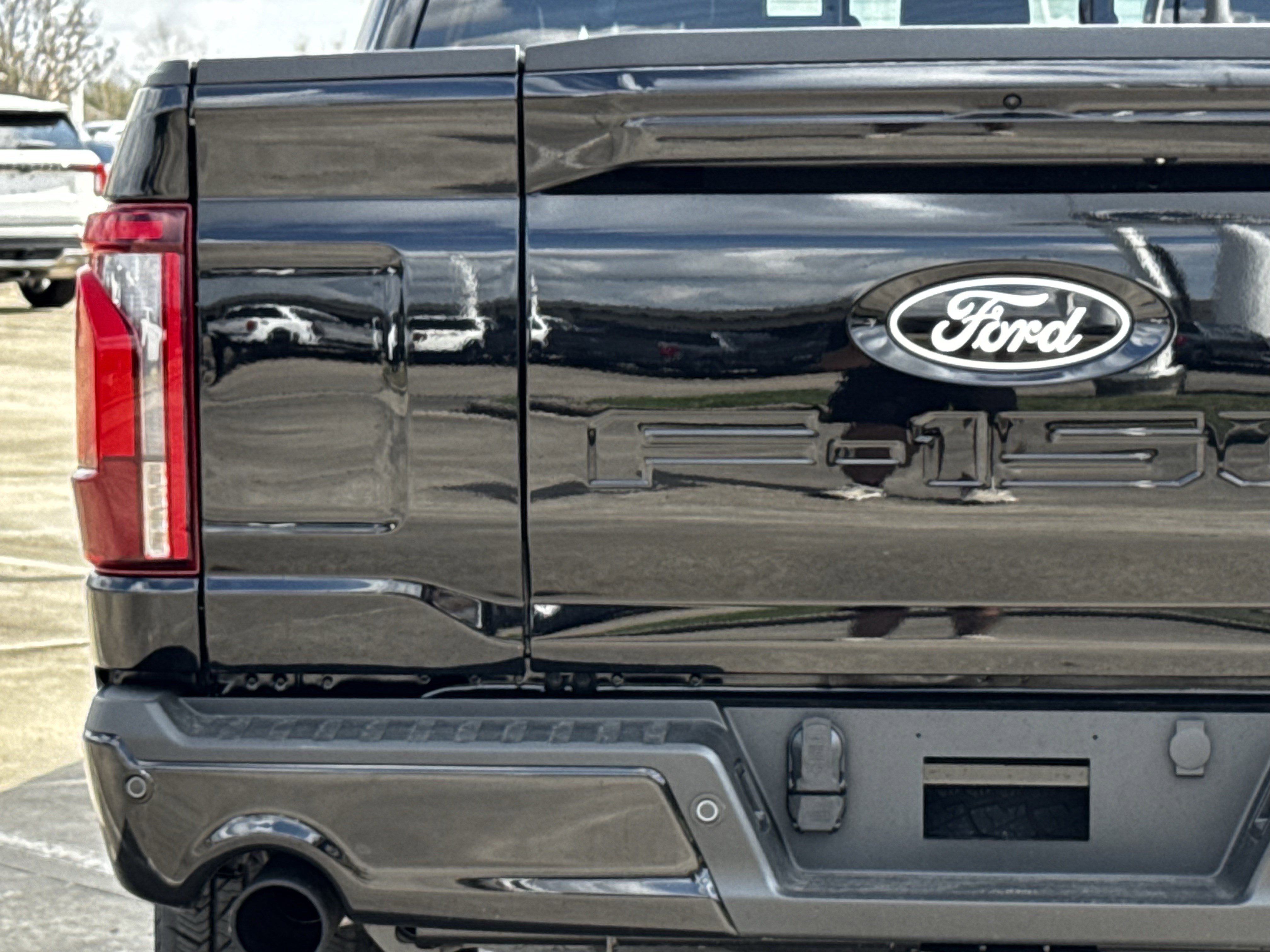 New 2026 Ford F150 Lariat w/ Equipment Group 501A Mid AWD/4WD image 11