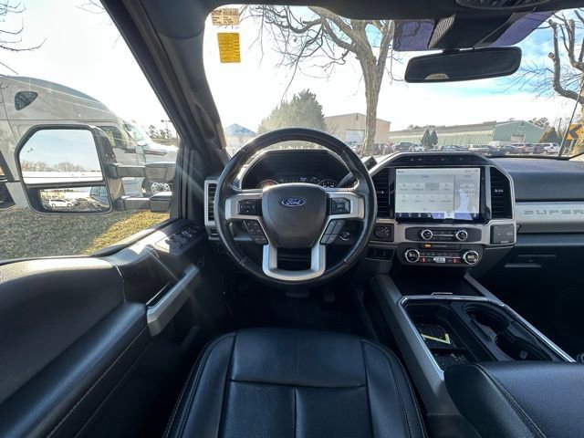 Used 2022 Ford F350 Lariat w/ Black Appearance Package image 17