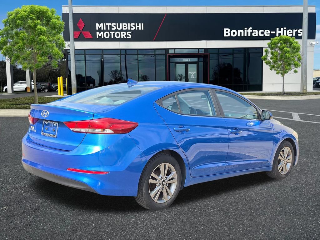 Used 2017 Hyundai Elantra SE FWD image 4