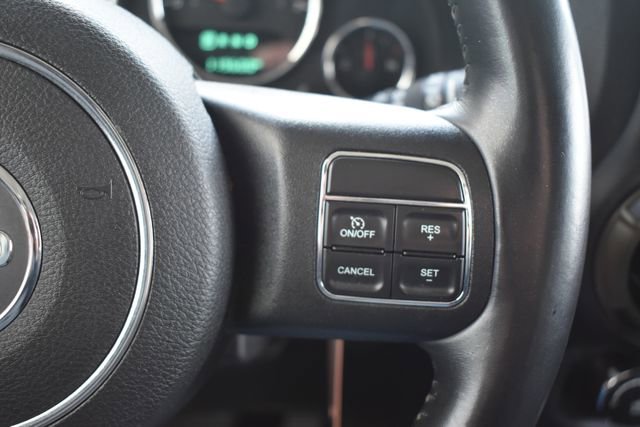 Used 2015 Jeep Wrangler Unlimited Willys image 18