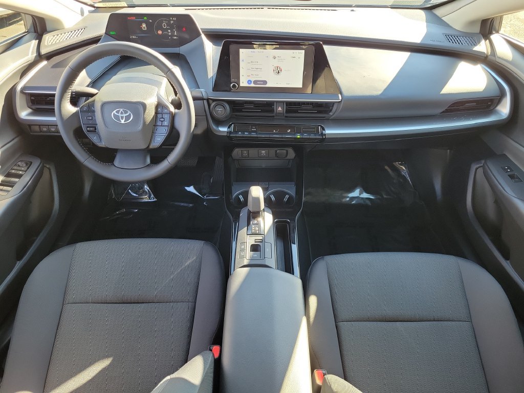 Used 2026 Toyota Prius LE FWD image 12